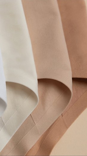 Senza cuciture, ultra leggere, comodissime con il tassello in 100%cotone. Che altro? Ah si... Sono "senza taglia". Vieni a scoprire la nuova collezione di slip in taglia unica! #intimocurvy #tagliaunica #senzataglia | La dolce vita intimo