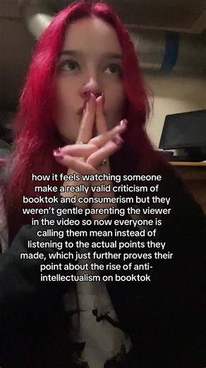 edit bc again you lot missed the point; this isn’t about a specific person/video, it’s about a pattern of behaviour on booktok that reoccurs literally every few months atp 😍 if you want to prove you can think critically then you should probably try and engage with their points and find counter arguments for those instead of just condemning the tone they used like ??? #BookTok #booklover #kindleunlimited #BookRecommendations #bookshelf