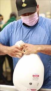 2.2K views · 49 reactions | In case you missed it, Soldiers at Fort Hood competed in a Thanksgiving DFAC Competition to see who can prepare the best meal. Food choices ranged from turkey, smoked ribs, Mac and cheese, chicken, stuffing and many more. Video by Staff Sgt. Daniel Herman #forthood | #thanksgiving | #iiicorps | #happyholidays | #peoplefirst | III Armored Corps | Facebook