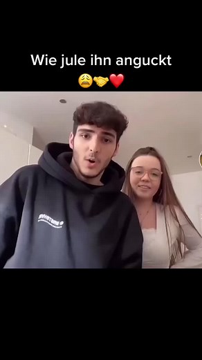 Emir und Jule: Eine süße Verliebtheit 🤝❤️