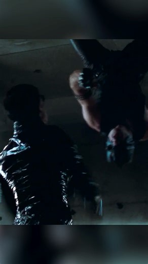 The Matrix Revolutions — 🧠 Ceiling combat like never before #shorts #legendaryscene