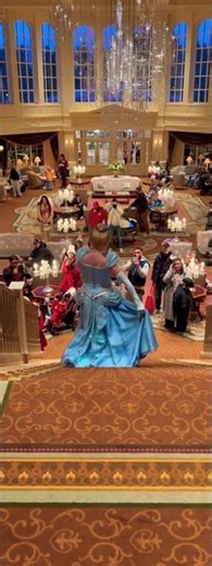 Cenicienta en el Hotel Disneyland.