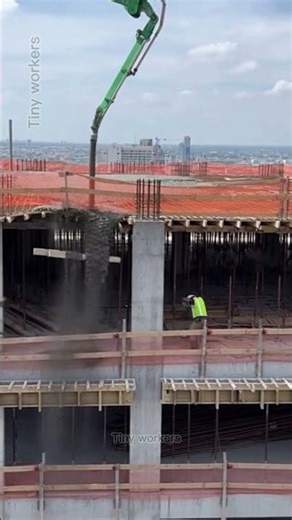 Construction Site Seconds Before Collapse! #fails #construction