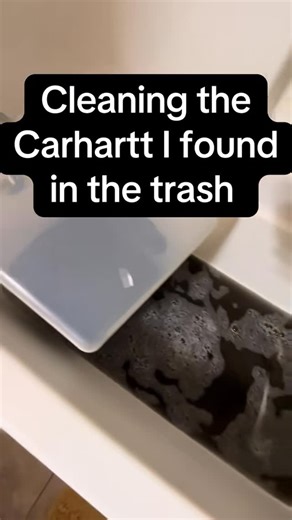 Vintage³ on Instagram: "Found a Carhartt jacket in the gas station trash! Here’s how I cleaned it. • • • #vintage #vintagestyle #vintagefashion #vintagestreetwear #vintagefinds #thrifting #thriftstorefinds #thriftedfashion #thriftflip #resellercommunity #carhartt #carharttvintage #carharttstyle #workwearfashion #workwearinspired #streetwear #streetwearvintage #y2kfashion #90sfashion #sustainablefashion"