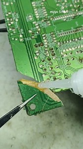 Connecting the PCB #broken #pcb #repair #jobs #fypvidio | Suyadi Maya Tehnic