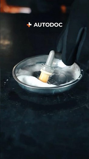 How to clean the crankcase ventilation fitting 🔩 #shorts