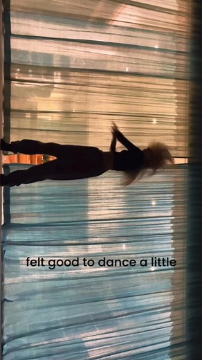 Just a little late night dance sesh🫶 #dance #irun #contemporarydance #dancer #dancereels #newsong #saturday #socal | Lilyy