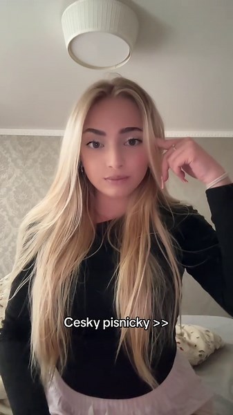 Videa uživatele Adélka🩷 (@adelinkaxd) s původní zvuk - 🤪