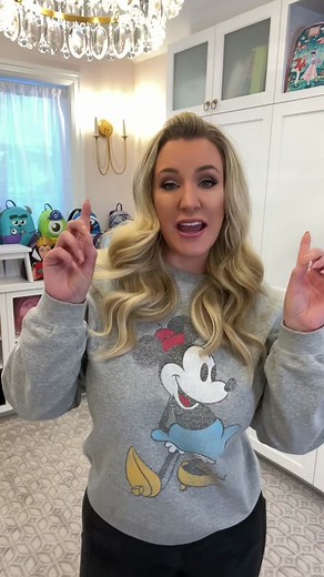 March Disneybound Challenge: Day 1 Eeyore Outfit