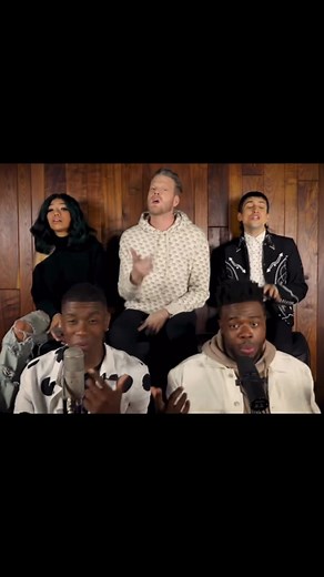 I love Matt’s “EllÖÖÖ”! #pentatonix #PTX #harmonies #acapella #Rihanna #Umbrella #Beatboxing #singing #vocals