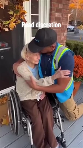 He's been her regular Amazon driver for four years. He was just dropping off a package, but when he saw her sitting on the porch, he knew this wasn't a normal delivery. For four years, Marco's favorite stop was 814 Rosewood. It's where 91-year-old Agnes and her 93-year-old husband, Frank, lived. He wasn't just their delivery driver; he was a friend. He'd always take an extra Frank, lived. He wasn't just their delivery driver; he was a friend. He'd always take an extra minute to chat, to ask Fran