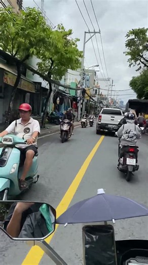 ベトナムのバイク事情②Vietnam's motorbike situation🏍反対車線逆走は当たり前‼️#vietnam #ベトナム #ホーチミン #hochiminh #bikelife