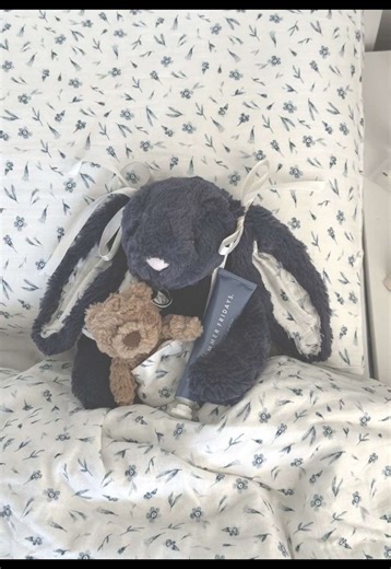 Understanding Distant Behavior in Communication