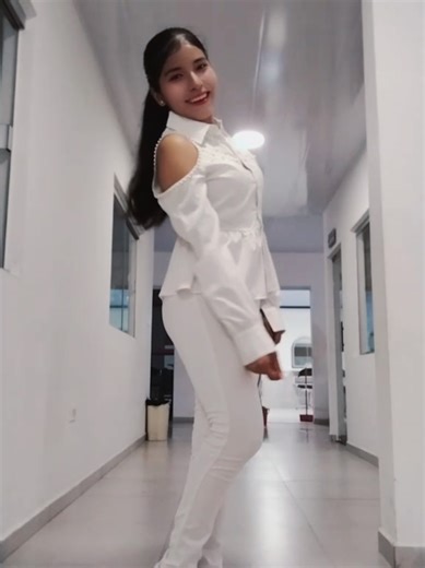 Día de Blanco 🤍 Posdata: Esos zapatos nada que ver, eran unos botines 😩 #paratiiiiiiiiiiiiiiiiiiiiiiiiiiiiiii #borrador #fypシ