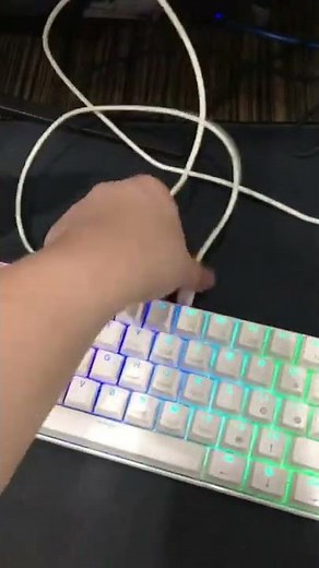 Charging a laptop with keyboard USB from my PC