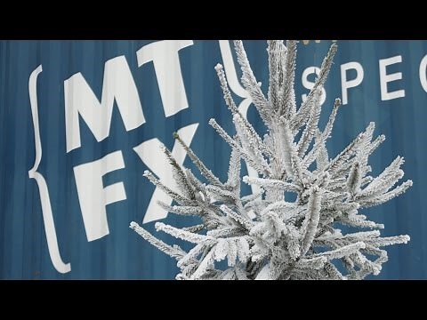 MTFX Snow Flocking Machine - Christmas Tree Flocking