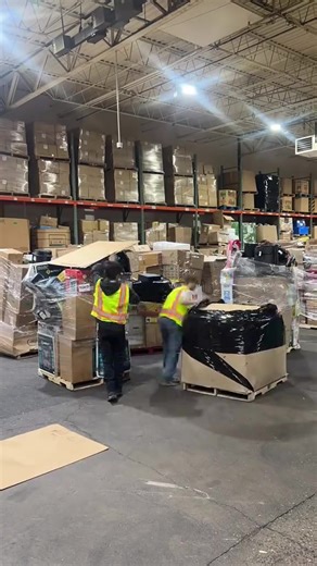 This Is How Our Pallet Orders Go Out! #liquidation #warehousework #palletlife #SmallBusiness #satisfying #pallet #pallets #palletsliquidation #palletsale #wholesale #wholesales #reseller #resellers #resellersandbuyerscommunity #resellerwelcome #fleamarketfinds #fleamarket # #fleamarketflip #liquidation #flip #flipagram #sourcing #smiski #smiskicollection #palletlife #unclaimedmail #unboxing