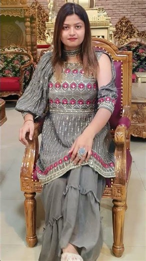 06 Seater Dining Table Design #aarsun #diningtable #woodenfurniture #handcraftedfurniture