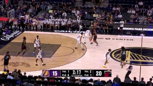 NBA全场集锦_NBA夏季联赛：热火vs湖人_NBA夏季联赛：热火vs湖人_两道身影追风忙！阿杜单兵抄截输送炮弹助扎伊尔顺势扣篮翱翔天际