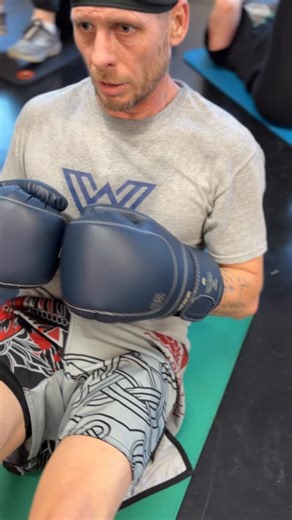 These special holiday sessions are about more than just fitness. They bring our community together, creating shared moments and memories that go beyond the usual routine. Wishing you a happy, love-filled holiday season! 🎁 | Witherspoon Boxing & Fitness