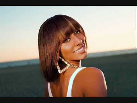 Keri Hilson - Promise In The Dark lyrics