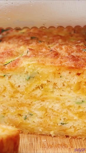 RECIPE 👉🏻 https://bellyfull.net/zucchini-cheese-bread/ ZUCCHINI CHEESE BREAD!! 🧀🍞 Soft, fluffy, buttery quick bread loaded with cheese and speckled with zucchini. Perfect served for breakfast or as a side with a nice pat of butter! | Belly Full