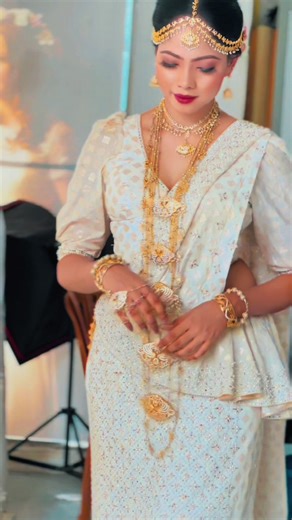 Understanding Sri Lankan Women: Cultural Insights