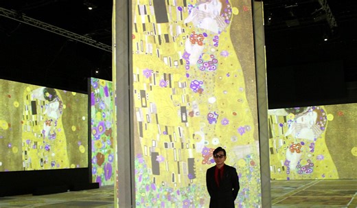 【関西レポート】「クリムト・アライブ　大阪展」 堂島リバーフォーラムで3月1日まで　大阪展公式アンバサダーの藤井フミヤさんがクリムト愛を語る