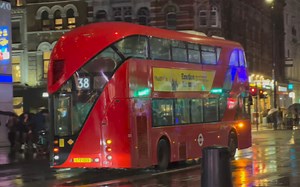 英国伦敦公交 经典混合动力红巴 New Routemaster的随录合集 （莱特巴士Wright制造 / 三门玻璃梯双层巴士 / 串联混动系统 / OMSI）_哔哩哔哩_bilibili