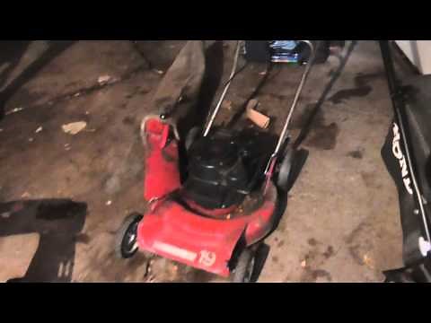 Late 70's Toro Whirlwind 19" Mower with Briggs and Stratton 3HP Engine