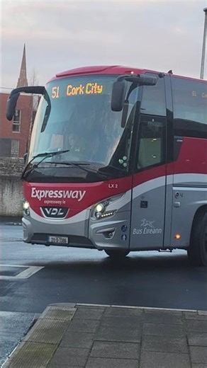 *waved and honked* 51 bus