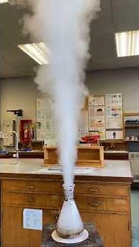 2 KMnO4 + H2O2 → 2 MnO2 + 2 O2 + 2 KOH