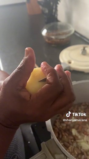 Umngqusho Recipe: Traditional Xhosa Samp and Beans Dish