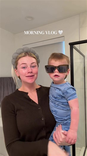 HAPPY FRIYAY☺️🤍 hope everyone has the best weekend ✨ #morningroutine #morningvlog #momsoftiktokclub