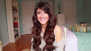 12K views · 62 reactions | We <3 this technique for creating fast and easy waves that you can wear everyday! Watch below. | Luxy Hair | Facebook