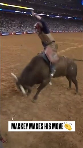 Luke Mackey is headed to the semifinals at RodeoHouston 🔥