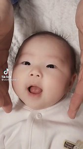 4.9K views · 46 reactions | Bật máy tính lên làm việc thì thấy cái này | Magic Kids | Facebook