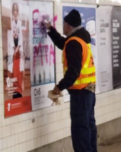 483K views · 105 shares | Here's a midweek pick-me-up to remind you that your commute isn't That bad. #subwaycreatures | SubwayCreatures | Facebook