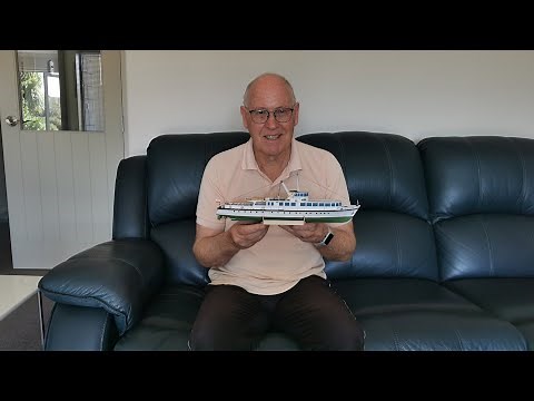 Building a paper model of the Lilla Weneda