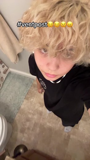 It all began in the early 80s, a family called the Afton family was very famous in a small town that went by the name New Harmony, Utah. The reason why they were so famous is because the father of the family, William Afton, started making “real life” robots. He made these robots to entertain kids, soon his colleage, Henry Emily joined him into this new company of entertainment for kids. William Afton had 3 kids, all by the names of Michael Afton, Elizabeth Afton, and C.C Afton. Michael was the e