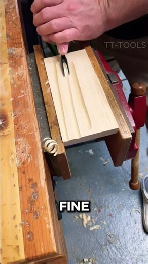 “The Curved Chisel That Brings Wood to Life? 🪵✨ #tools #interestingtools #shorts