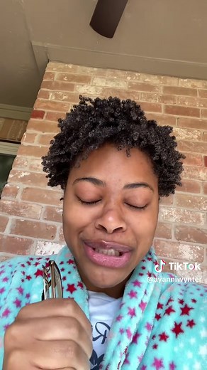 Yoko Ono's Net Worth and NYC Weather Insights