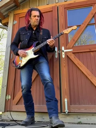 #metalmusic #MicroClip #HeavyVibes #RockTok