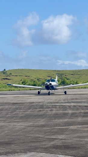 2.4K views · 22 reactions | High winds at Itbayat during Landing. RP-C 8267. Piper PA 32R-31 SARATOGA #planespotting #aviation #aviationgeek #aviationdaily #Batanes #fypシ゚ | Northern Lens | Facebook