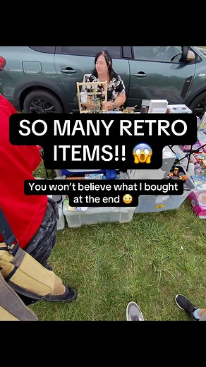 So many retro items at this table! 😱#carbootsale #carboot #carbootfinds #fleamarket #thrift | Reseller Dan