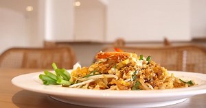 clip-1099473353-pad-thai-vegetables-fresh-shrimp-restaurant-asian