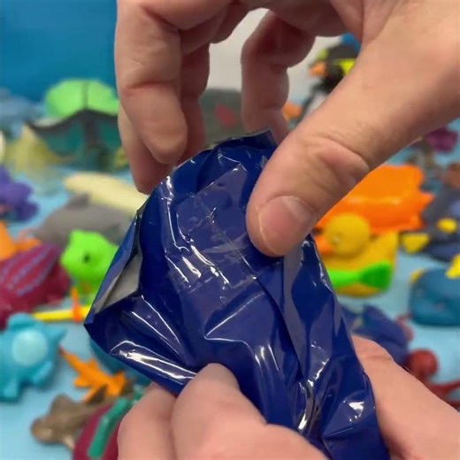 Bath Toy Snail – Plastic Wrap Unbox!
