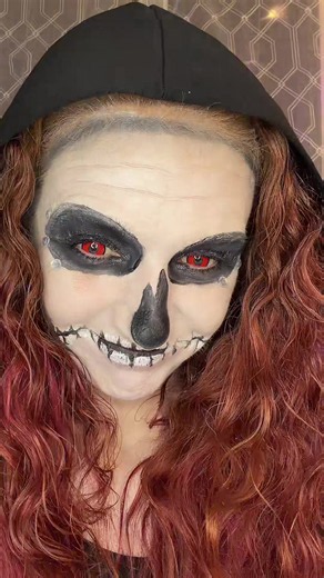 Spooky Scary Skeleton Makeup Tutorial | Easy Halloween Transition
