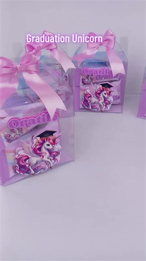 The ones we never got go post.. Graduation Unicorn.. Parents celebrate every milestone in style I tell you 👌👌our clear box with 2D personalization #fyp #tiktokviral #tiktoksouthafrica #fypシ゚viraltiktok #partypacks