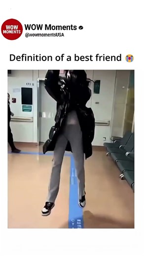 Definition of a best friend 😭